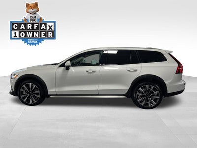 2026 Volvo V60 Cross Country B5 Ultra