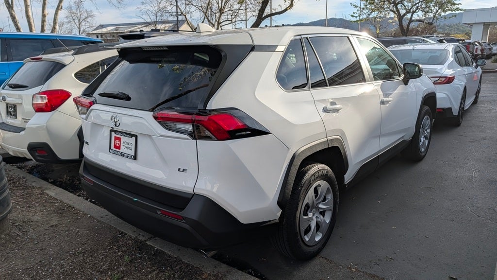 2025 Toyota RAV4 LE