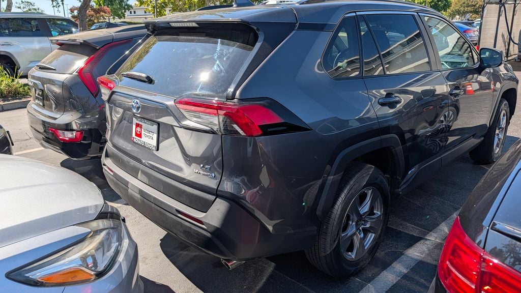 2022 Toyota RAV4 Hybrid LE