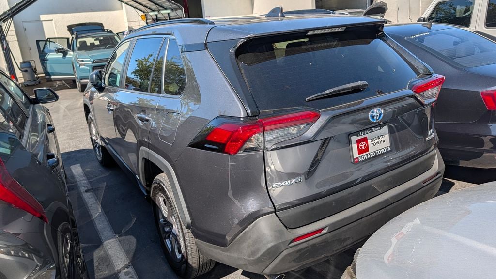 2022 Toyota RAV4 Hybrid LE