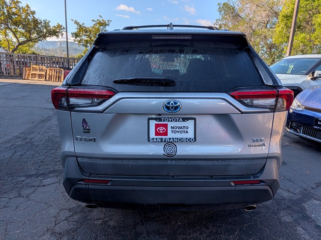 2020 Toyota RAV4 Hybrid XLE