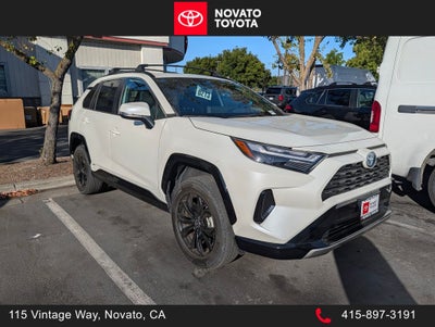 2022 Toyota RAV4 Hybrid SE