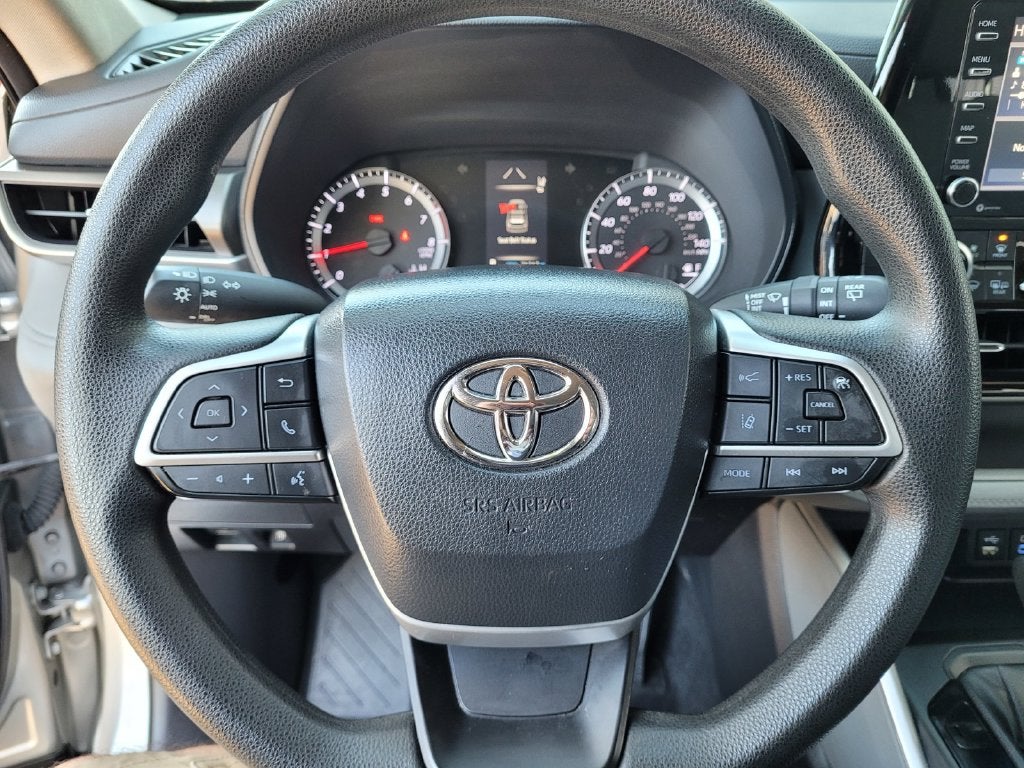 2022 Toyota Highlander L