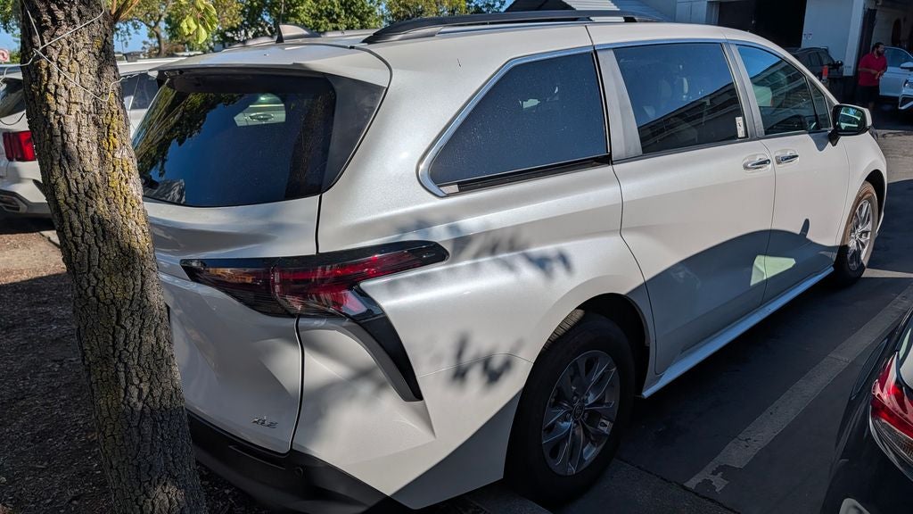 2025 Toyota Sienna XLE 7 Passenger