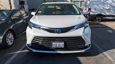 2025 Toyota Sienna XLE 7 Passenger