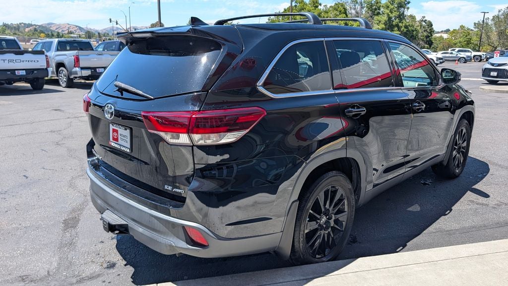 2019 Toyota Highlander SE