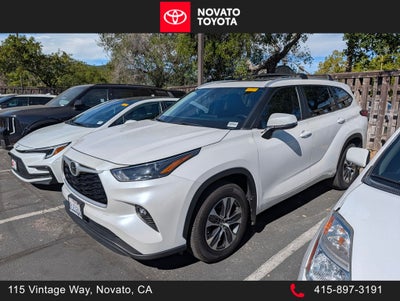 2023 Toyota Highlander XLE