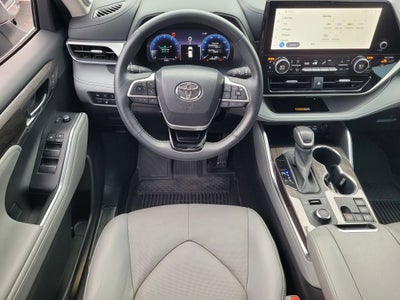 2024 Toyota Highlander Platinum