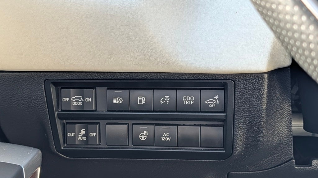 2024 Toyota Sequoia Capstone