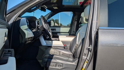 2024 Toyota Sequoia Capstone