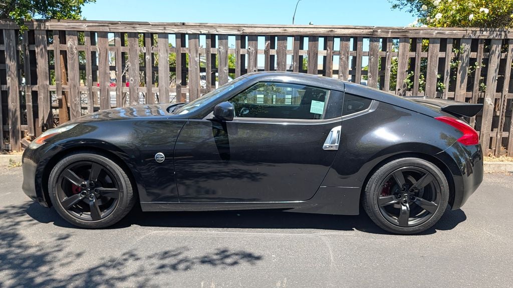 2009 Nissan 370Z Base