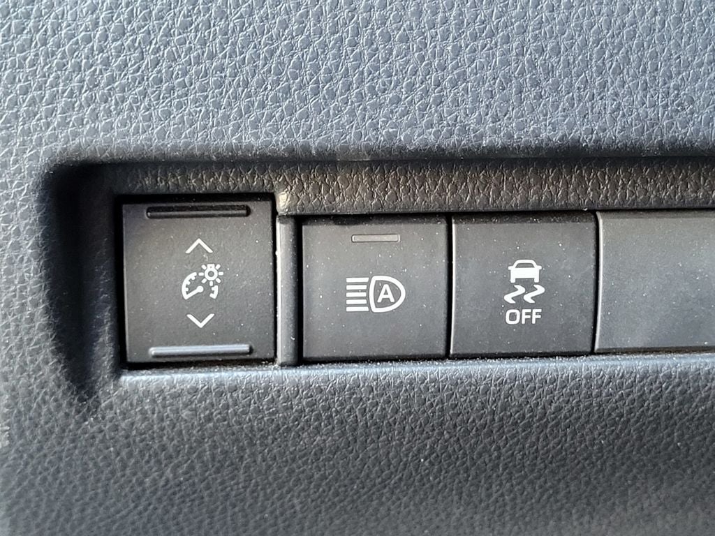 2023 Toyota Venza LE
