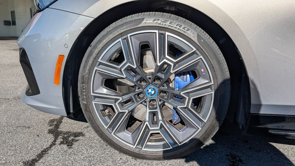 2024 BMW i5 M60 xDrive