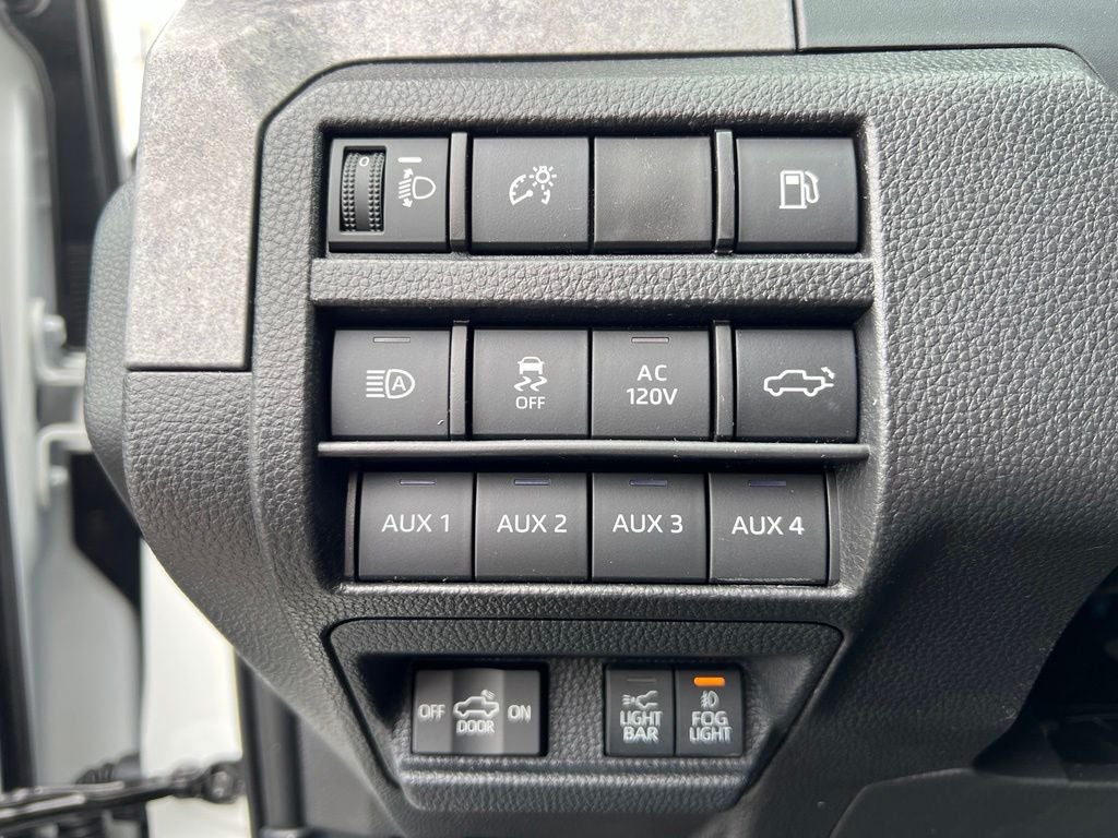 2026 Toyota Tacoma i-FORCE MAX Tacoma Trailhunter