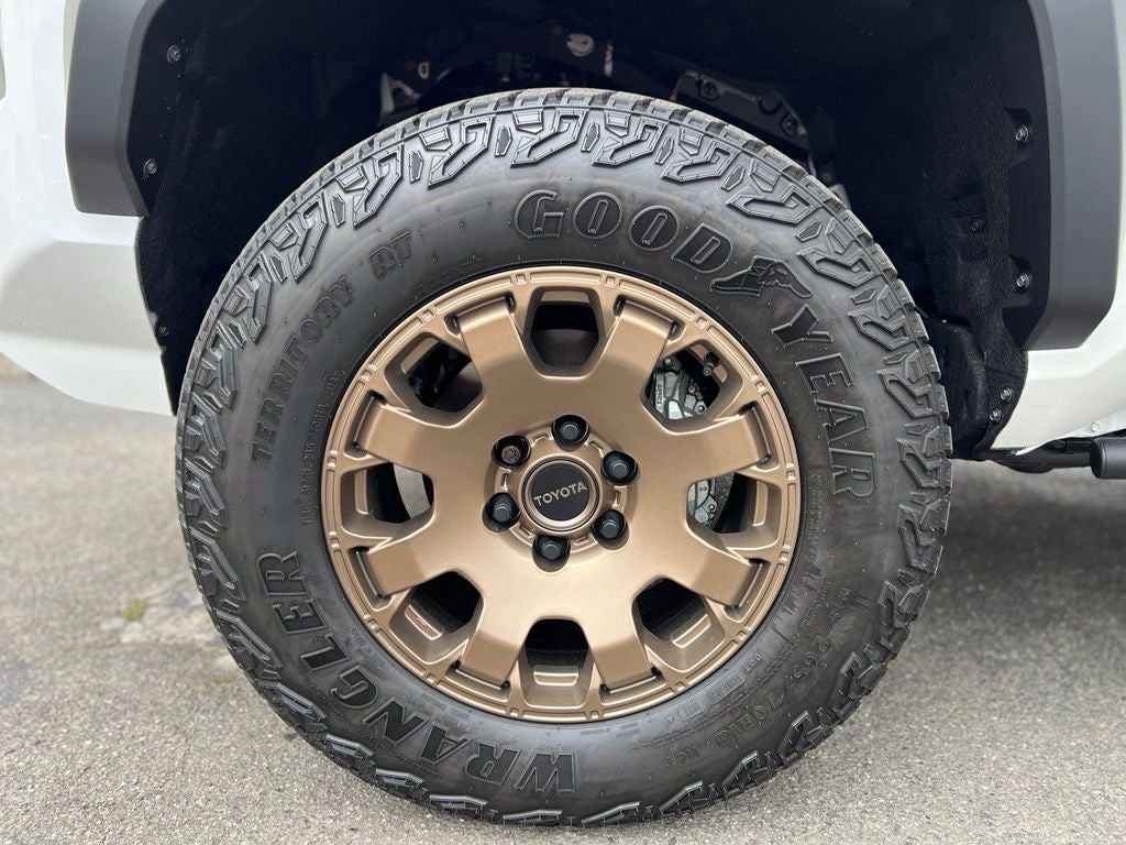 2026 Toyota Tacoma i-FORCE MAX Tacoma Trailhunter