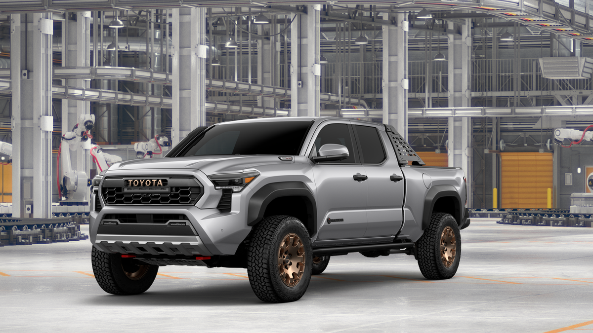 2026 Toyota Tacoma i-FORCE MAX Tacoma Trailhunter
