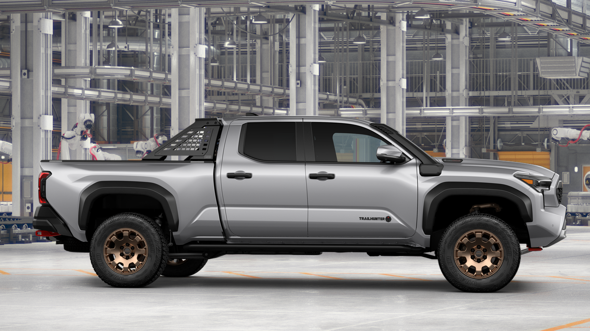 2026 Toyota Tacoma i-FORCE MAX Tacoma Trailhunter