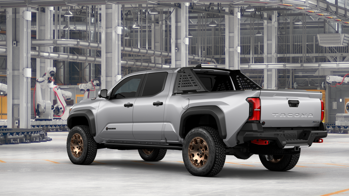 2026 Toyota Tacoma i-FORCE MAX Tacoma Trailhunter