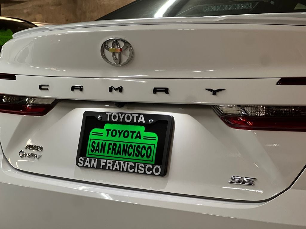 2026 Toyota Camry SE AWD