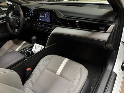 2026 Toyota Camry SE AWD