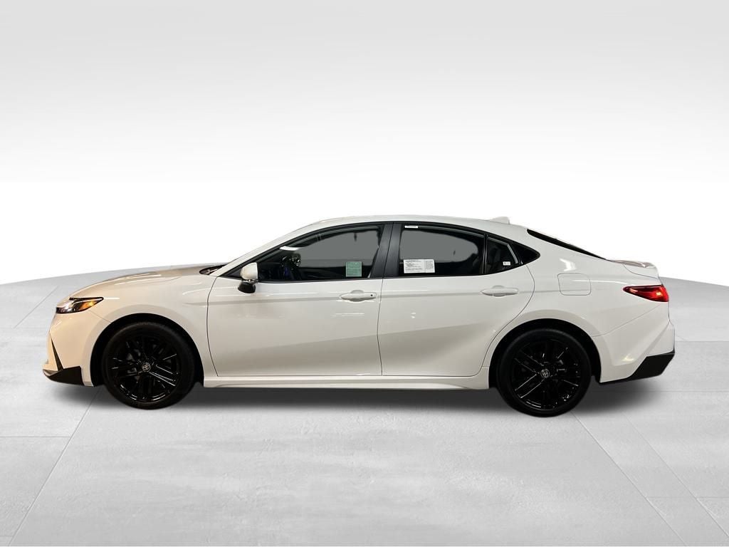 2026 Toyota Camry SE AWD