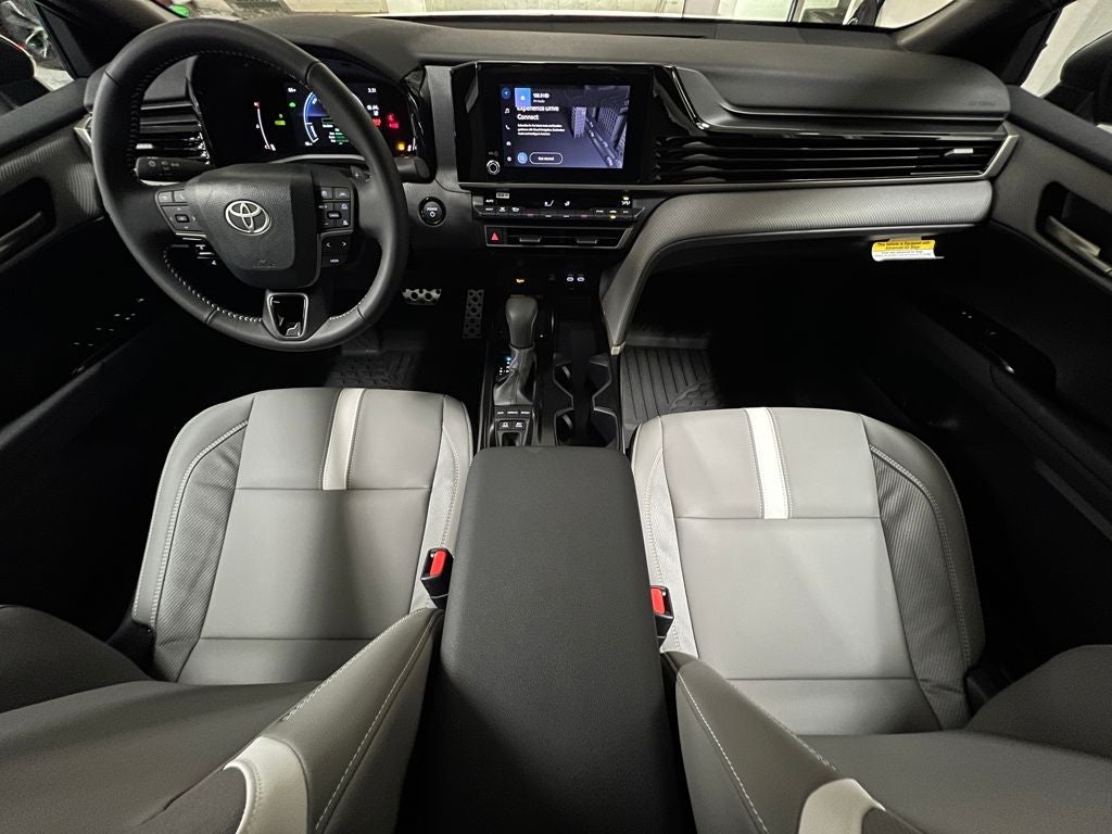 2026 Toyota Camry SE AWD