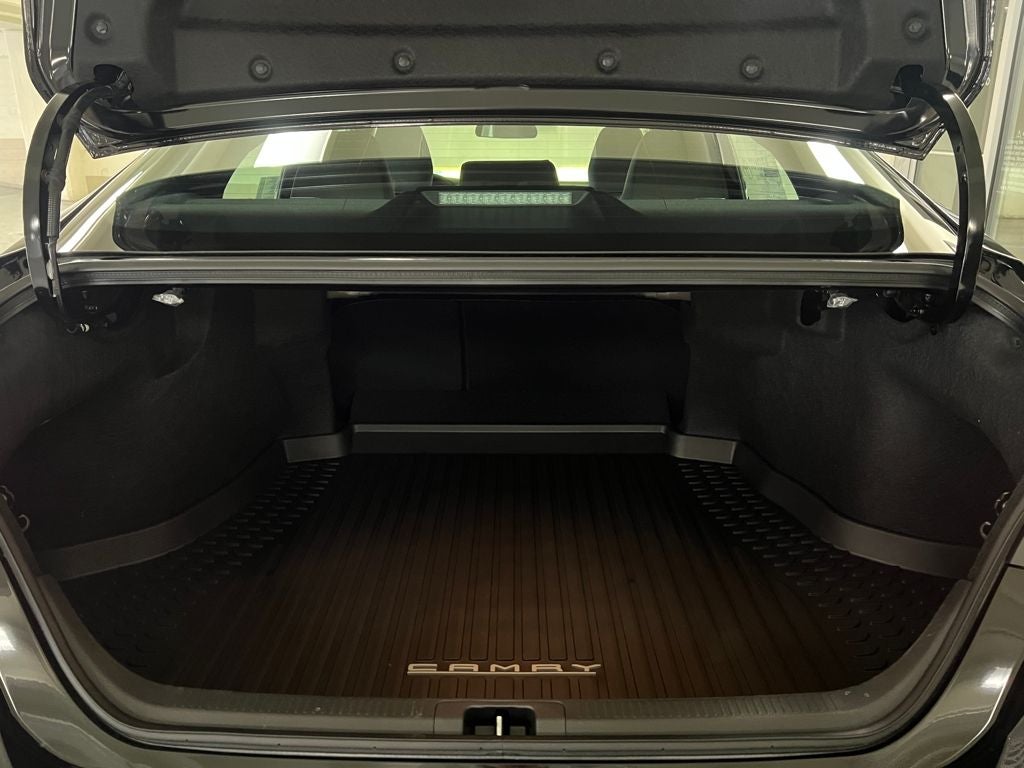 2026 Toyota Camry SE AWD