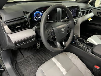 2026 Toyota Camry SE AWD