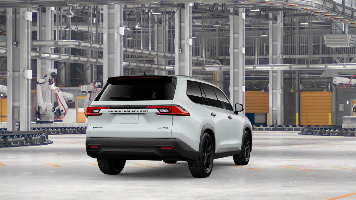 2026 Toyota Grand Highlander Hybrid Nightshade