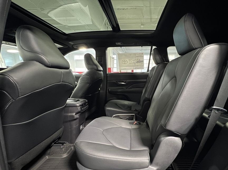 2026 Toyota Grand Highlander Hybrid Nightshade