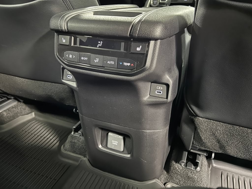 2026 Toyota Grand Highlander Hybrid Nightshade