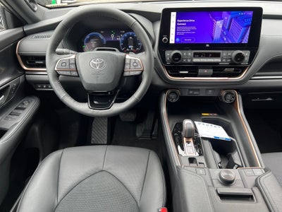 2026 Toyota Grand Highlander Hybrid MAX Platinum