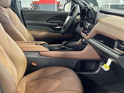 2026 Toyota Grand Highlander Hybrid MAX Platinum
