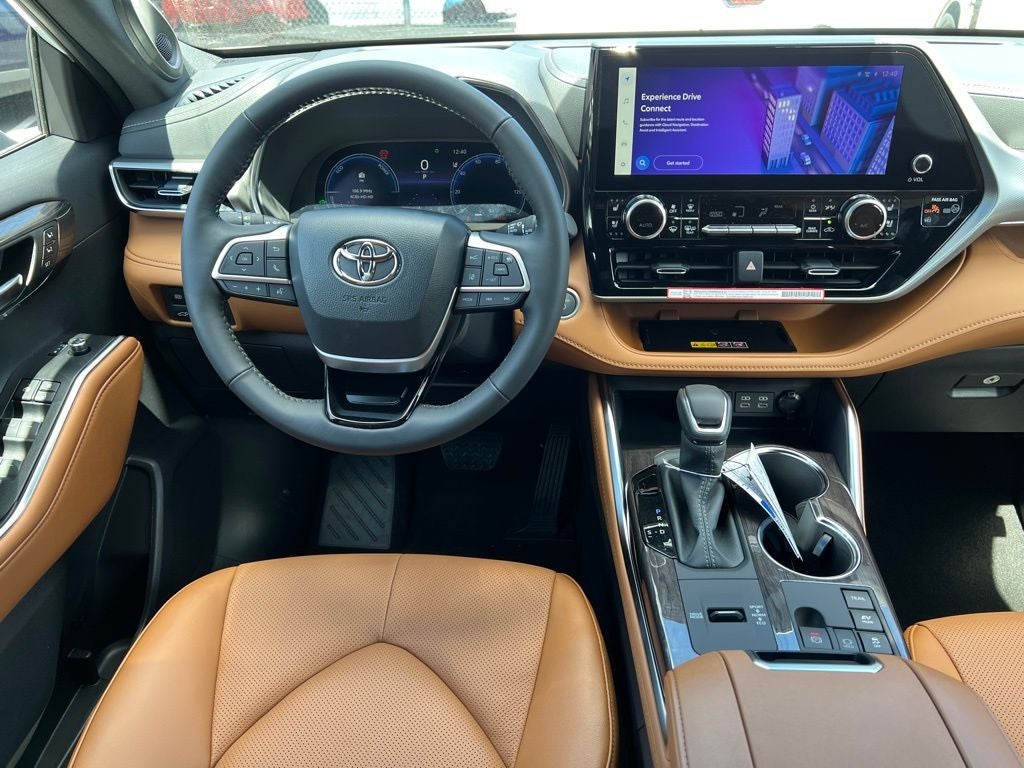2026 Toyota Highlander Hybrid Platinum