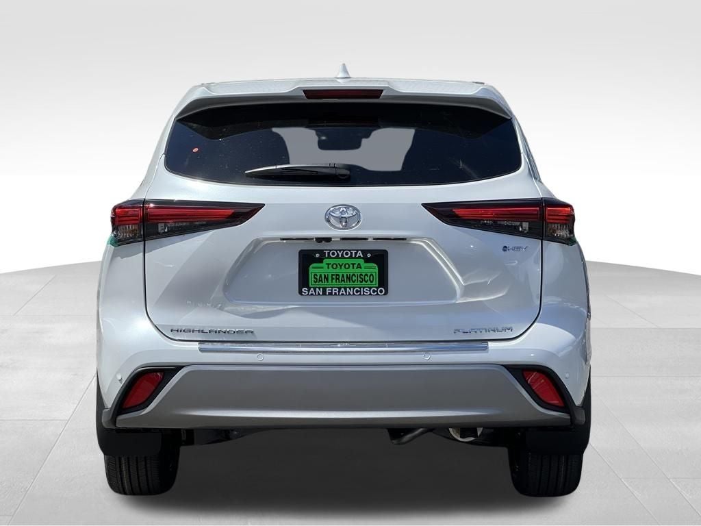 2026 Toyota Highlander Hybrid Platinum