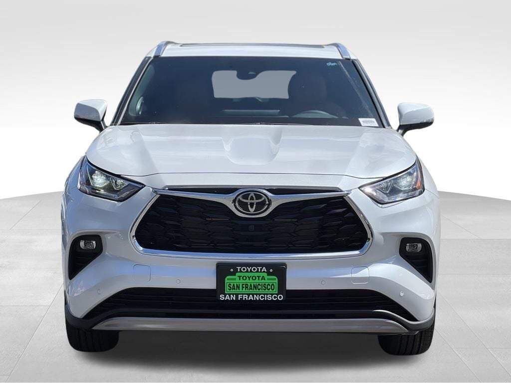 2026 Toyota Highlander Hybrid Platinum