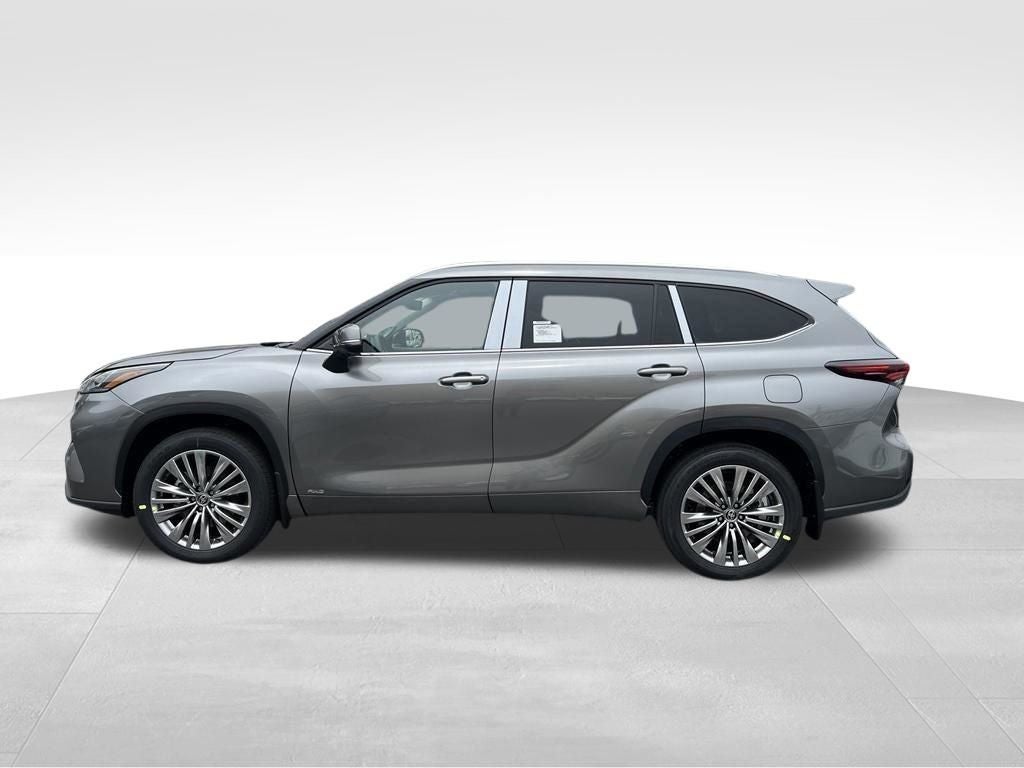 2026 Toyota Highlander Hybrid Platinum