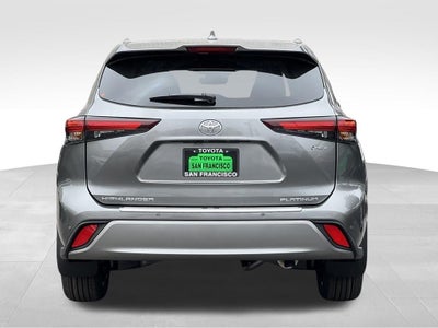 2026 Toyota Highlander Hybrid Platinum