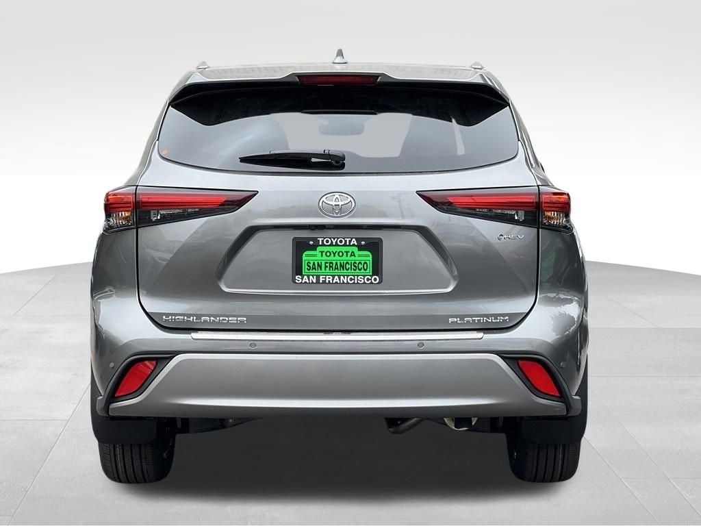 2026 Toyota Highlander Hybrid Platinum