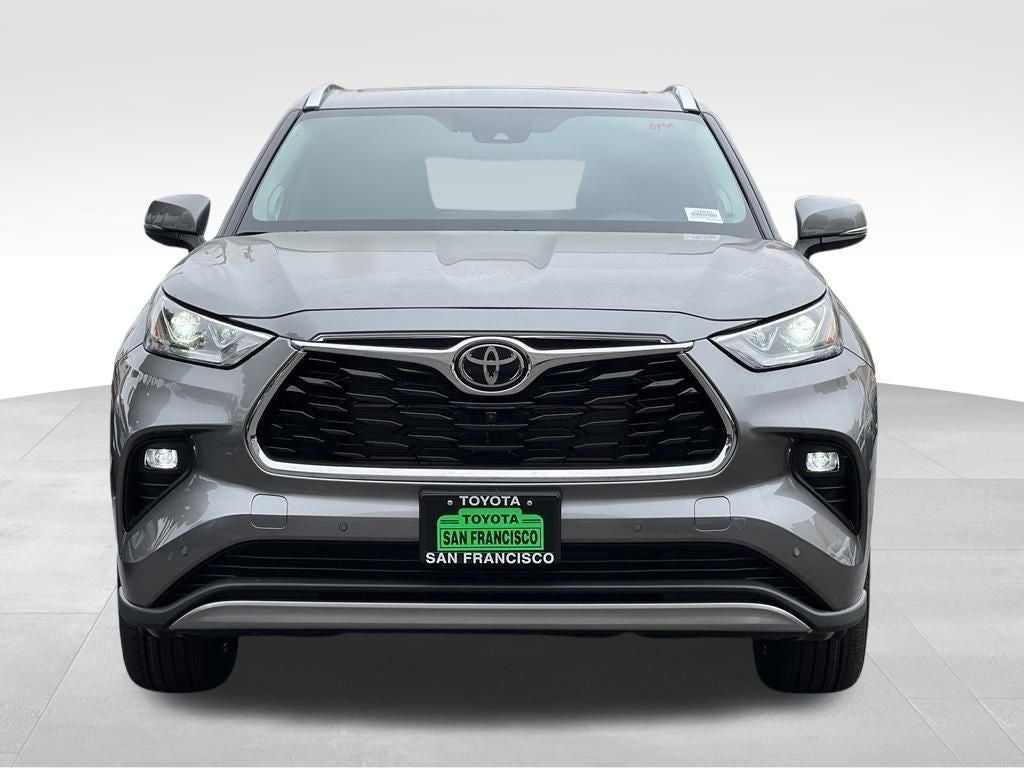 2026 Toyota Highlander Hybrid Platinum