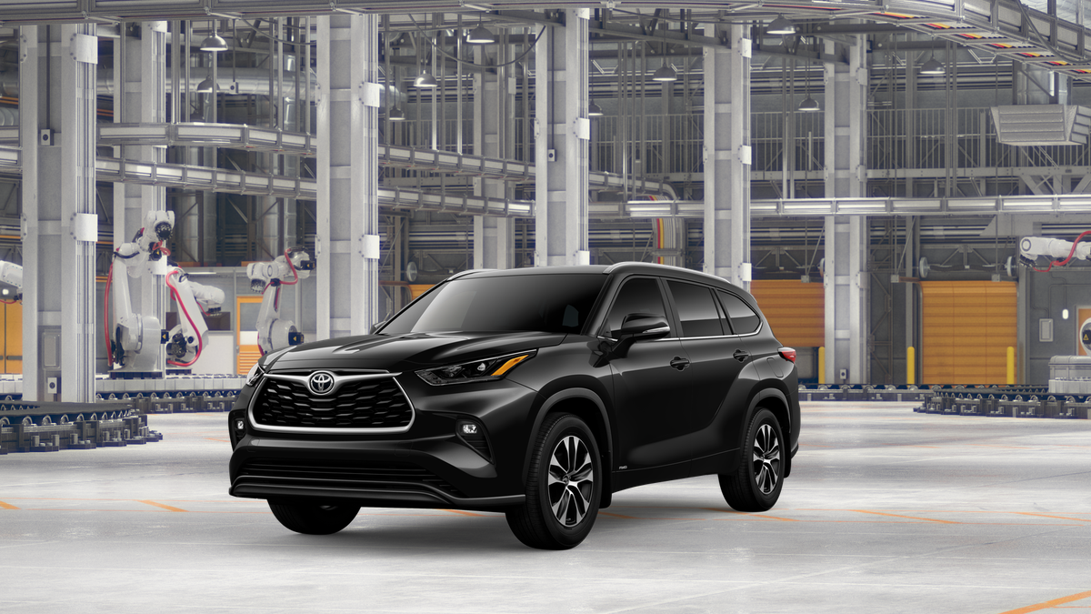 2026 Toyota Highlander Hybrid XLE AWD's photo