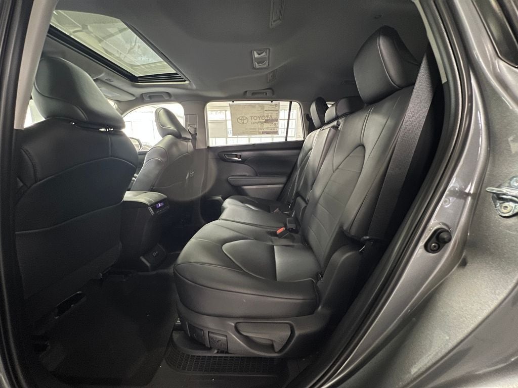 2026 Toyota Highlander Hybrid XLE