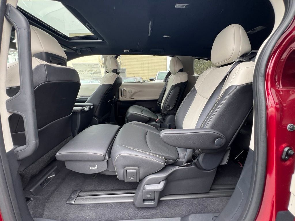 2026 Toyota Sienna Limited