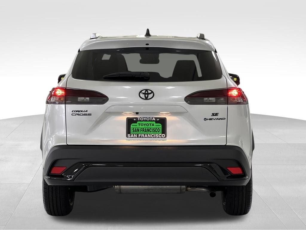 2026 Toyota Corolla Cross Hybrid SE