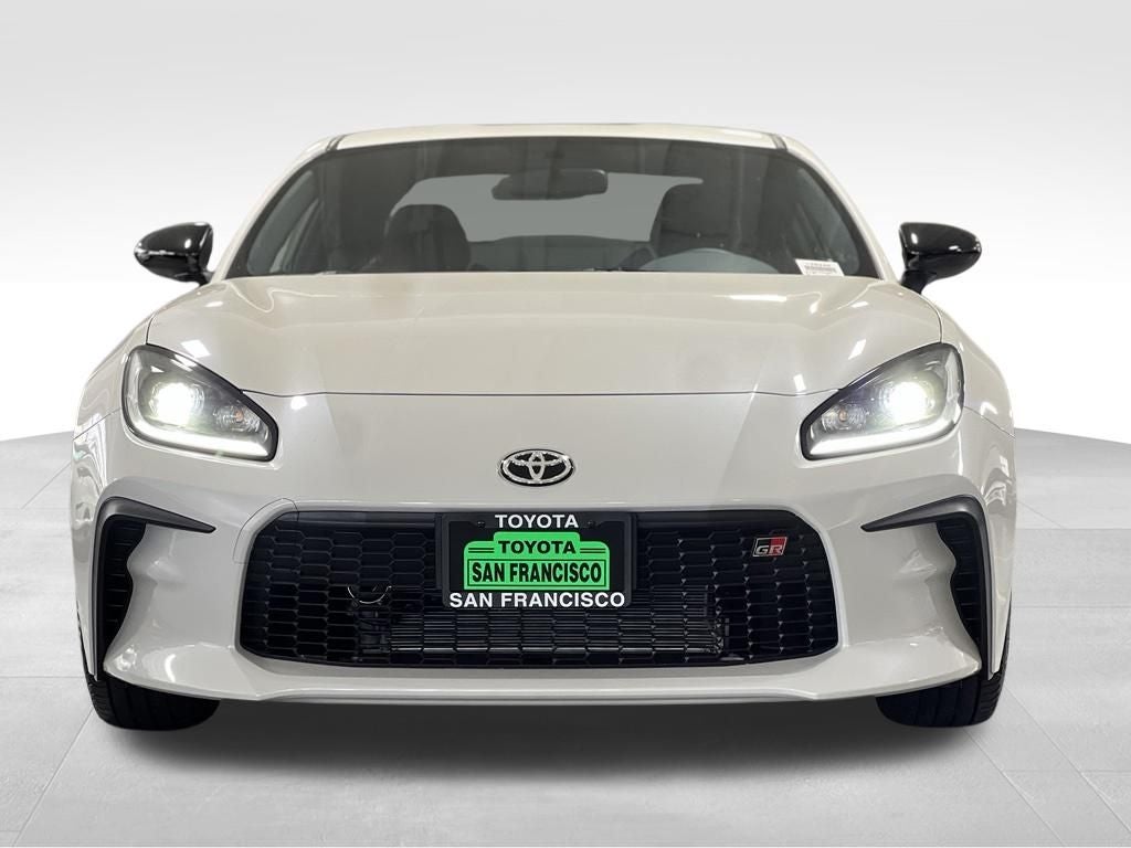 2026 Toyota GR86 AT