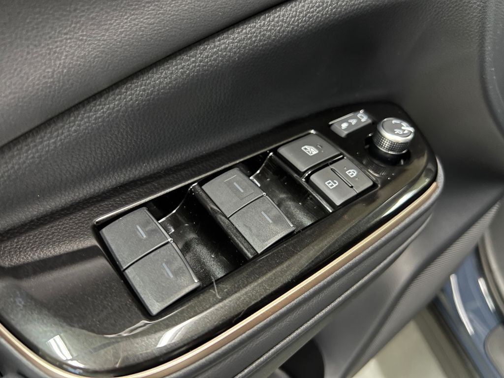 2026 Toyota Toyota Crown Signia XLE