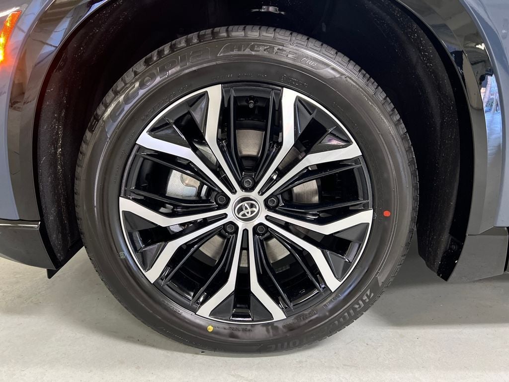 2026 Toyota Toyota Crown Signia XLE