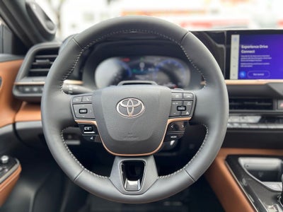 2026 Toyota Toyota Crown Signia Limited