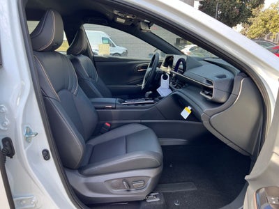 2026 Toyota Toyota Crown Signia XLE