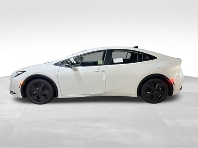 2026 Toyota Prius Plug-in Hybrid SE